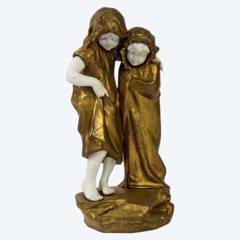 Mednat Figurine, In Spelter And Biscuit Representing Two Girls, XIXth Time
