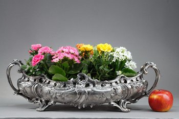 Important silver plated bronze jardinière in the Louis XV style, 19th century