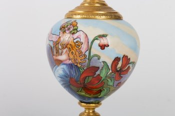 Vaso Soliflore Art Nouveau con donne e fiori, 1900