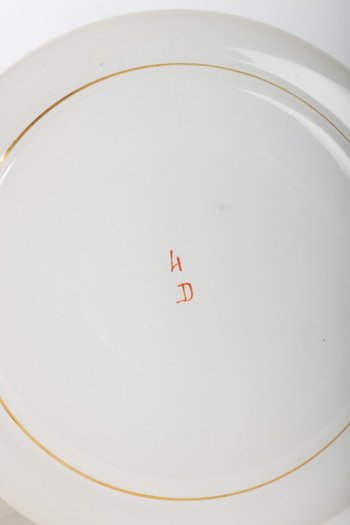 Servizio da acqua opalino bianco latte, disegno a filetti d'oro, fine XIX secolo