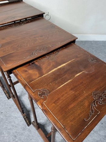 Pyrographed nesting tables XXth century
