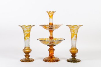 Paire De Vases En Cristal De Bohème Grave XIXème Siècle
