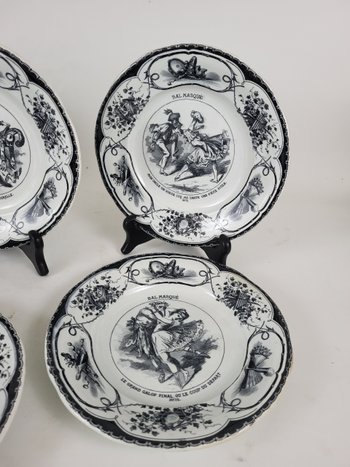 Set di 6 piatti Creil e Montereau Ballo in maschera XIX secolo