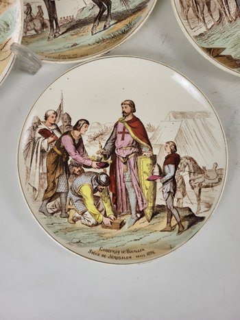Series of 10 plates Creil and Montereau "Our military glories".
