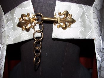 Voile huméral époque milieu du XXe siècle