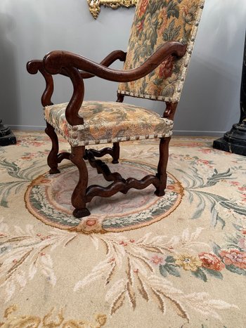 Fauteuil En Noyer d'Epoque Louis XIII XVIIème Siècle