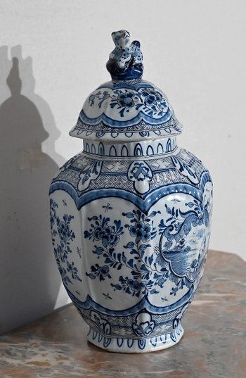 Delft earthenware vase - Early XXth century