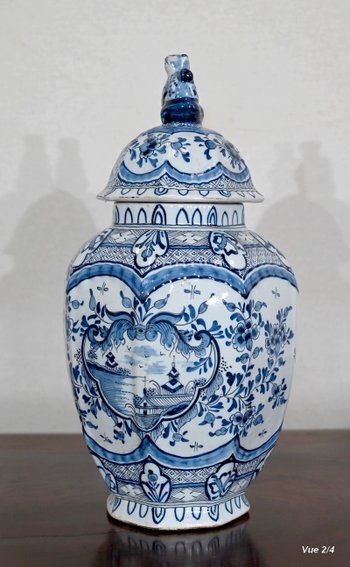 Delft earthenware vase - Early XXth century