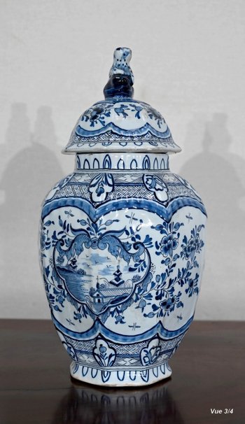 Delft earthenware vase - Early XXth century