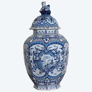 Delft earthenware vase - Early XXth century