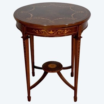 Table à Thé en Acajou, style Louis XVI – 1910