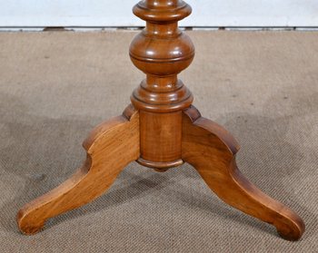 Solid Walnut Pedestal table, Louis Philippe style - 2nd half of the 19th century