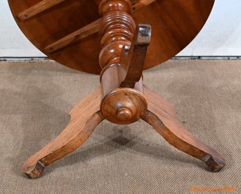 Solid Walnut Pedestal table, Louis Philippe style - 2nd half of the 19th century