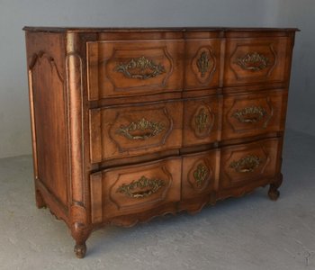 Commode Arbalète Louis XV En Noyer époque XVIIIème, 