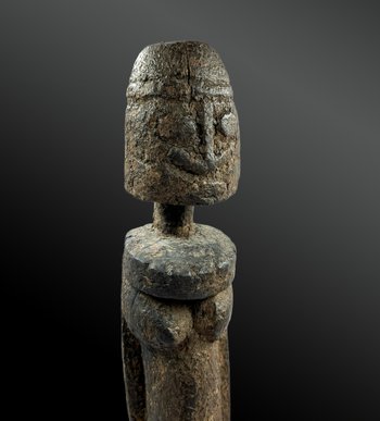 STATUA ANTROPOMORFICA chiamata Yapilu Dege - Cultura Dogon, Mali - Prima metà del XX secolo
