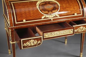 Secrétaire à Cylindre d'Après Un Modèle De Riesener Attribué à La Maison Beurdeley