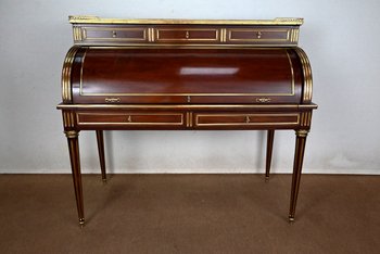 Important Bureau Cylindre en Acajou, style Louis XVI, époque Napoléon III – 2ème moitié XIXe