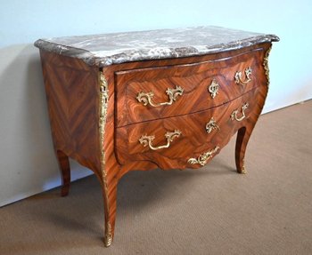 Cassettone sauteuse, stile Luigi XV - seconda metà del XIX secolo