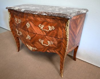 Cassettone sauteuse, stile Luigi XV - seconda metà del XIX secolo