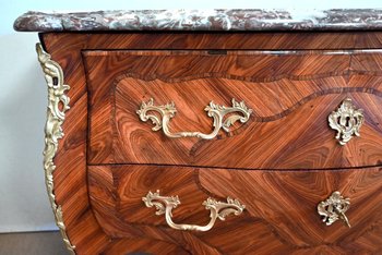 Cassettone sauteuse, stile Luigi XV - seconda metà del XIX secolo