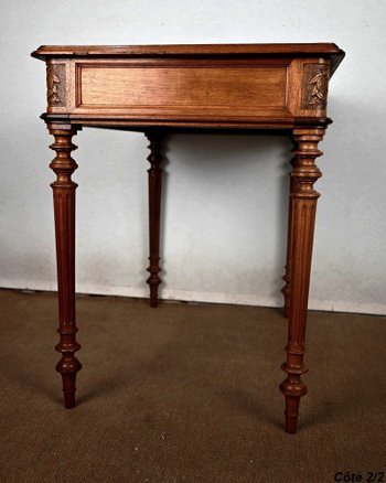 Petit Bureau en Acajou, style Louis XVI – 1900