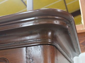 Importante Quattro porte di proprietà, regionale, in betulla rossa, periodo Luigi XV - Fine XVIII secolo