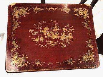 Set of three red lacquered nesting tables with gold decoration in the Asian style, 19th century