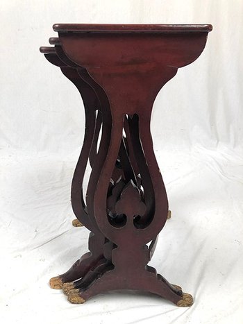 Set of three red lacquered nesting tables with gold decoration in the Asian style, 19th century