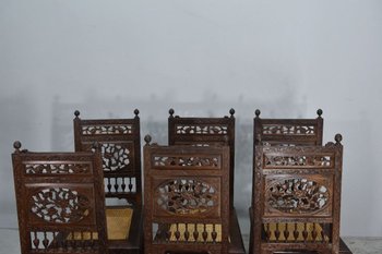 Rara Serie Di 6 Sedie In Palissandro Indocinese Decorate Con Draghi.