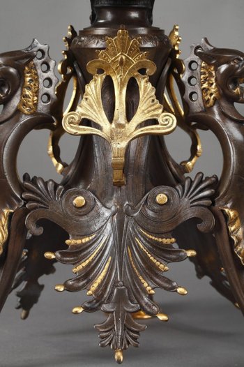 Ein großes Paar Bronze-Kerzenleuchter aus der Restaurationszeit
