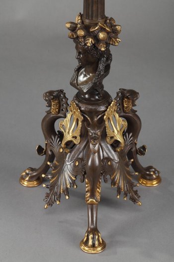 Ein großes Paar Bronze-Kerzenleuchter aus der Restaurationszeit