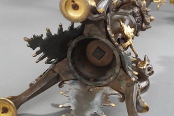 Ein großes Paar Bronze-Kerzenleuchter aus der Restaurationszeit