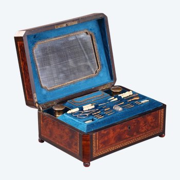 Napoleon III period sewing kit