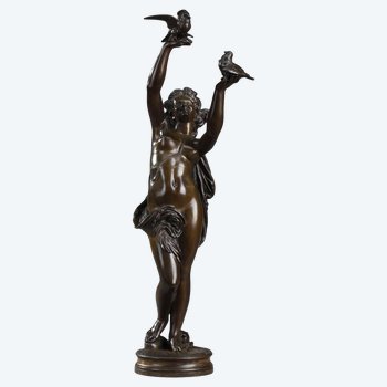 Bronzo "Donna con colombe" di Charles-Alphonse Gumery
