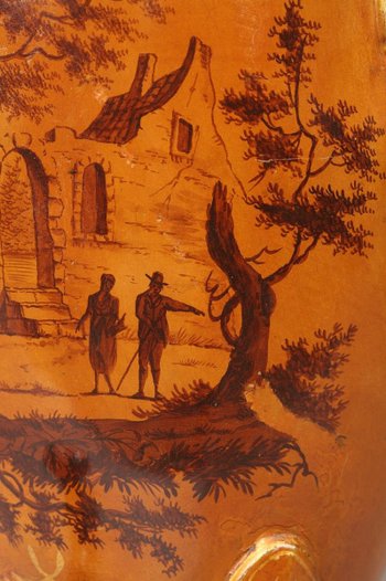 Rare Paire De Fontaines à Boisson à Décor En Camaïeu