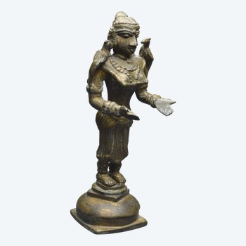 Indien, 19. Jahrhundert, Zeremonielle Öllampe aus Bronze, die Lakshmi darstellt