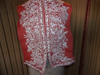 Gilet brodé pour femme, époque fin XIXe siècle
