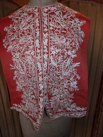 Gilet brodé pour femme, époque fin XIXe siècle