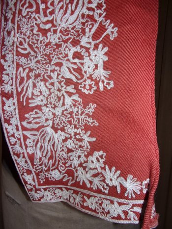 Gilet brodé pour femme, époque fin XIXe siècle