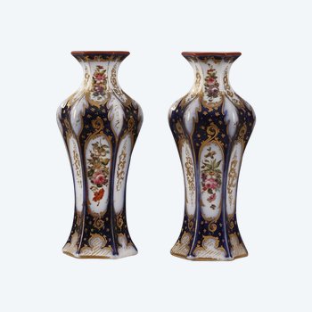 Paire De Vases Napoléon III En Porcelaine