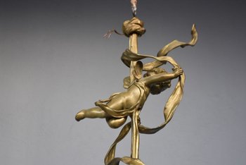             Lampadario Napoleone III in bronzo dorato per bambini