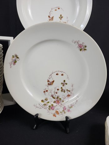 Service de table en porcelaine Paris "à la ville St Denis" - Nouveauté