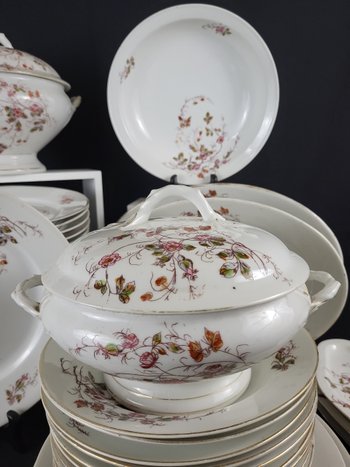 Service de table en porcelaine Paris "à la ville St Denis" - Nouveauté