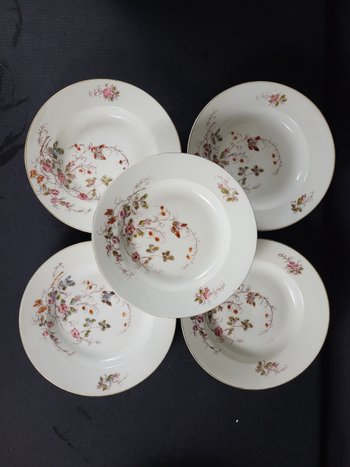 Service de table en porcelaine Paris "à la ville St Denis" - Nouveauté