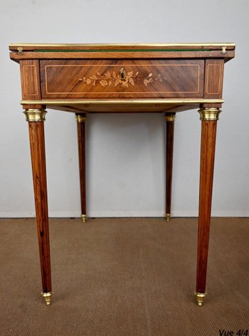 Table de Jeux en Palissandre, style Louis XVI – Fin XIXe