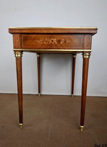 Table de Jeux en Palissandre, style Louis XVI – Fin XIXe