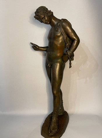 Narciso di Pompei, scultura in bronzo del "Grand Tour" del XIX secolo.