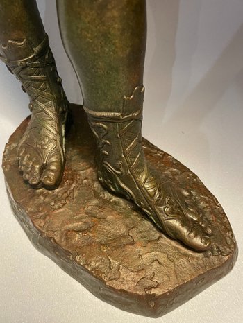 Narciso di Pompei, scultura in bronzo del "Grand Tour" del XIX secolo.