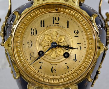 Important Gilded Bronze Mantel Set - Late 19th Century