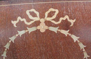 Porte Revues - Tabouret Anglais en Acajou Blond - 1900 / 1920